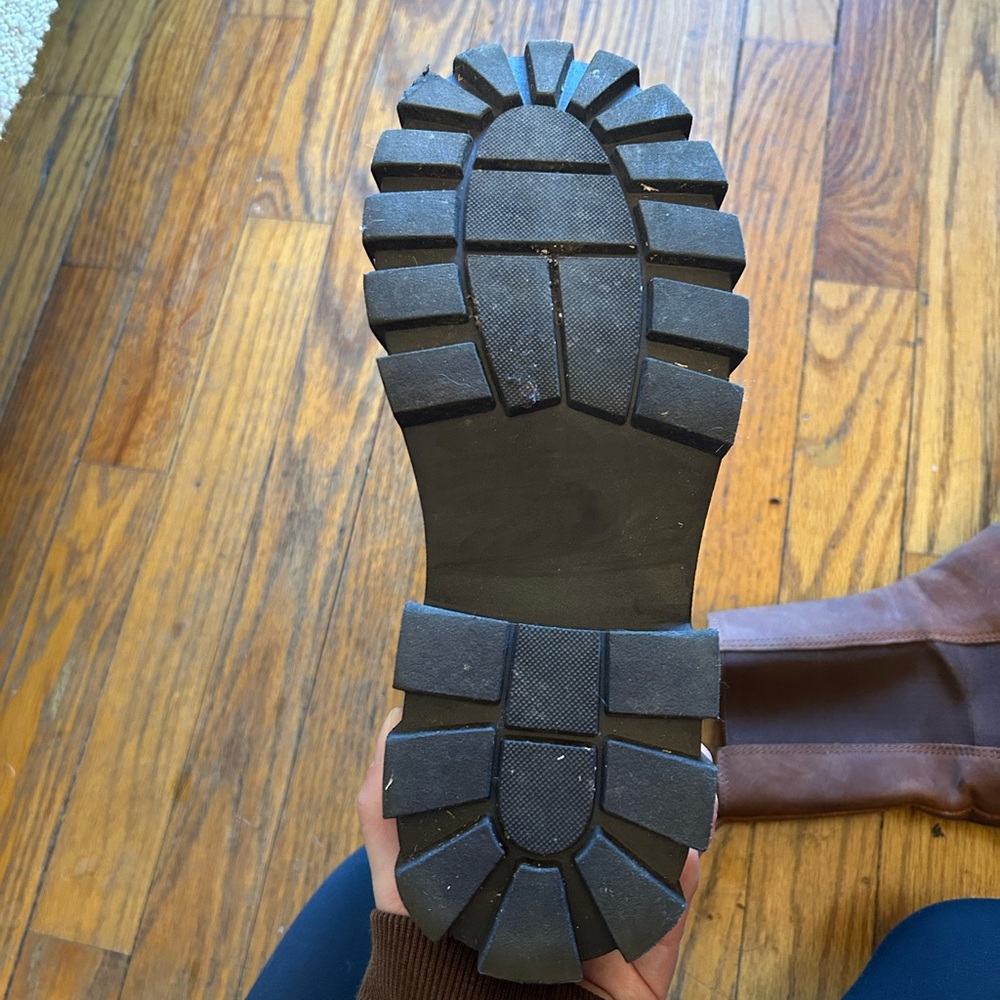 Steve Madden Brown Chunky Chelsea Boots - Picture 8 of 9